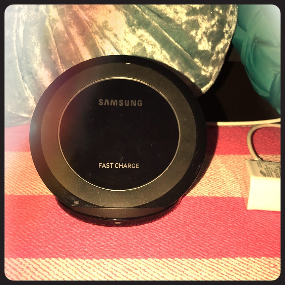 SAMSUNG Wireless FAST CHARGE!